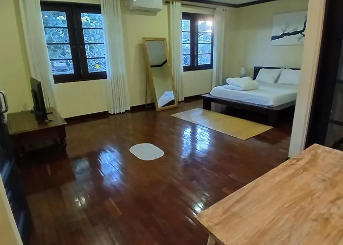 Apartamento Sayan - Upper Level, Quiet & Private